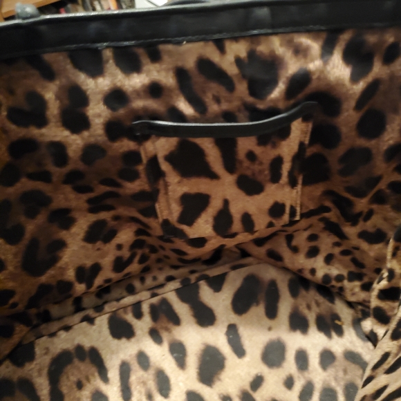 Dolce&Gabbana BB1564 Patent Leather Shoulder Bag - Picture 6 of 7